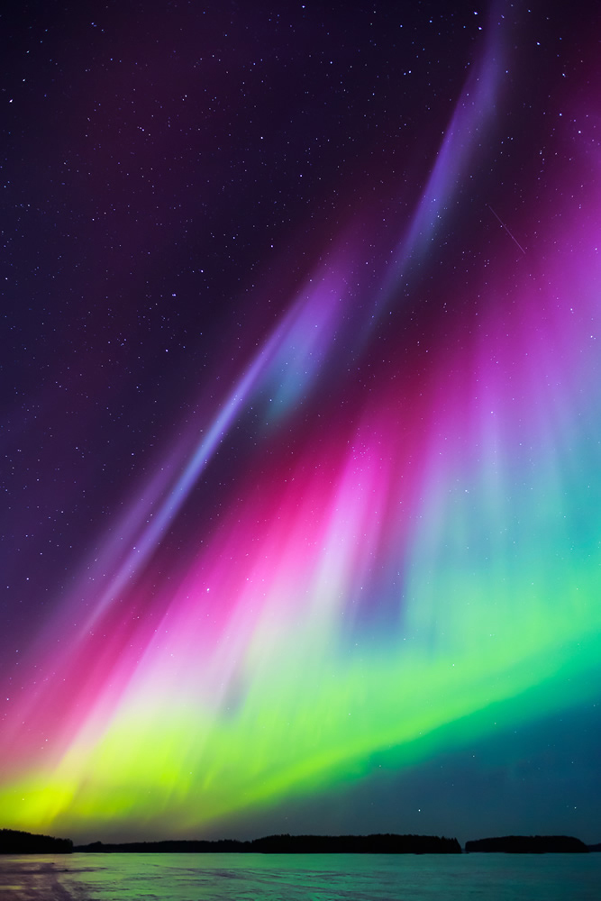 Northern Lights Aurora Rainbow Wallpaper Wall Mural